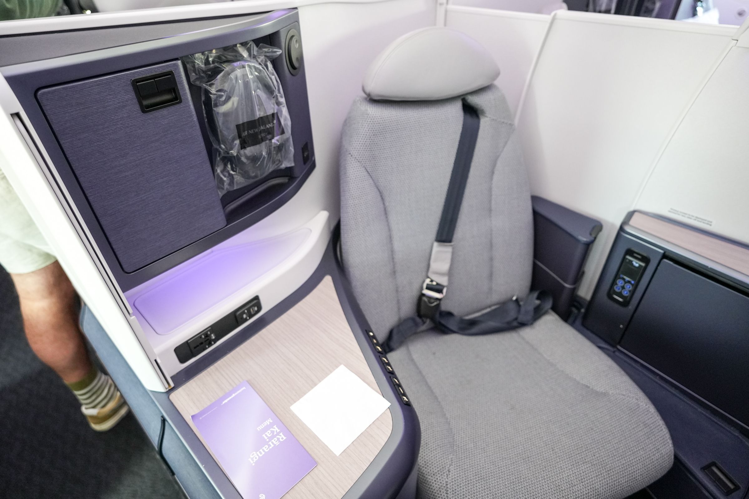 Air New Zealand B787 Business Class Review