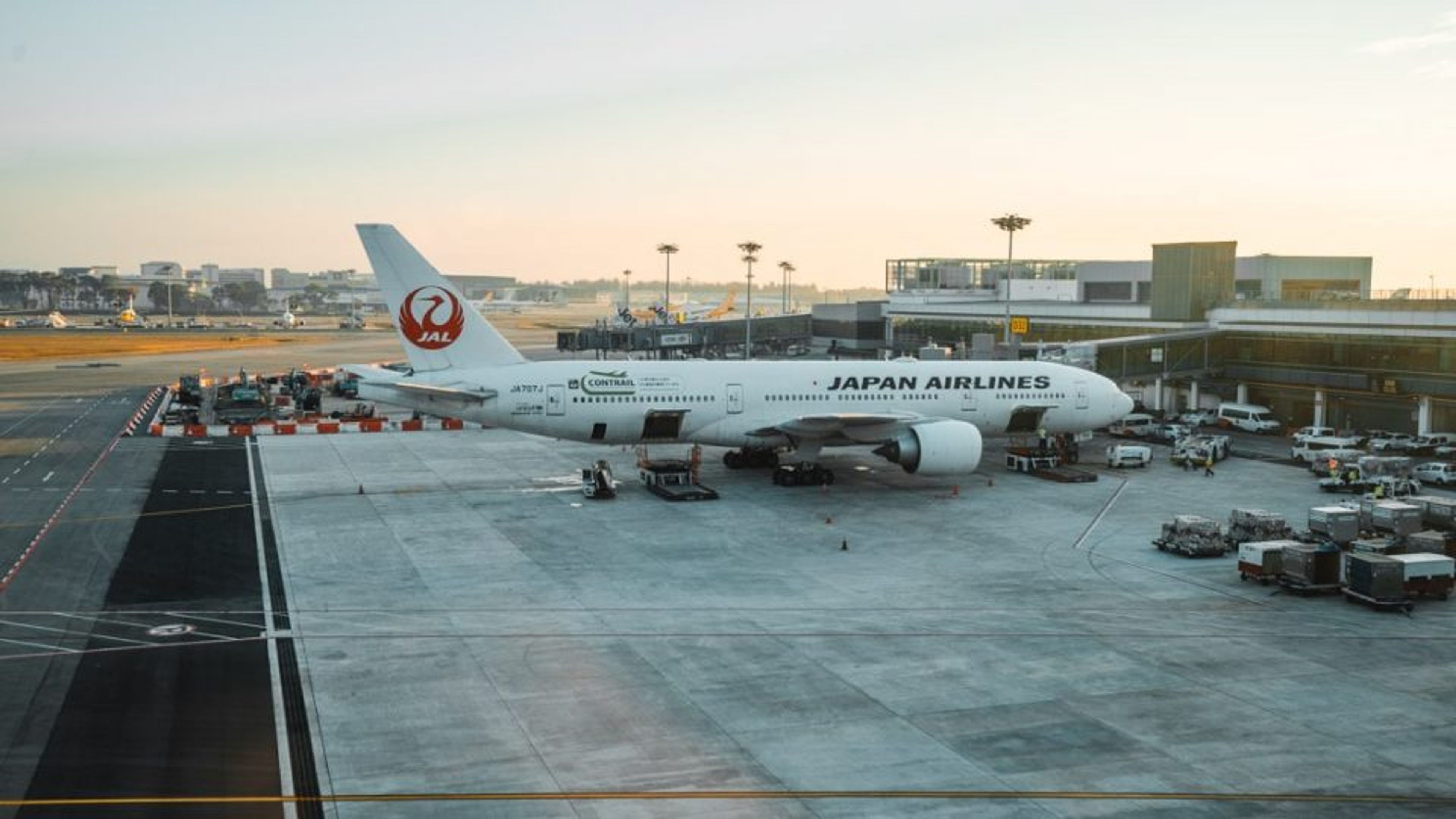 Japan Airlines Business Class Review B777-200