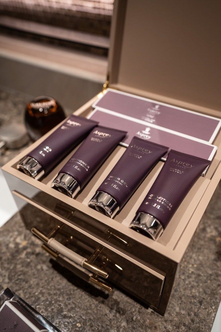 The Ritz Carlton