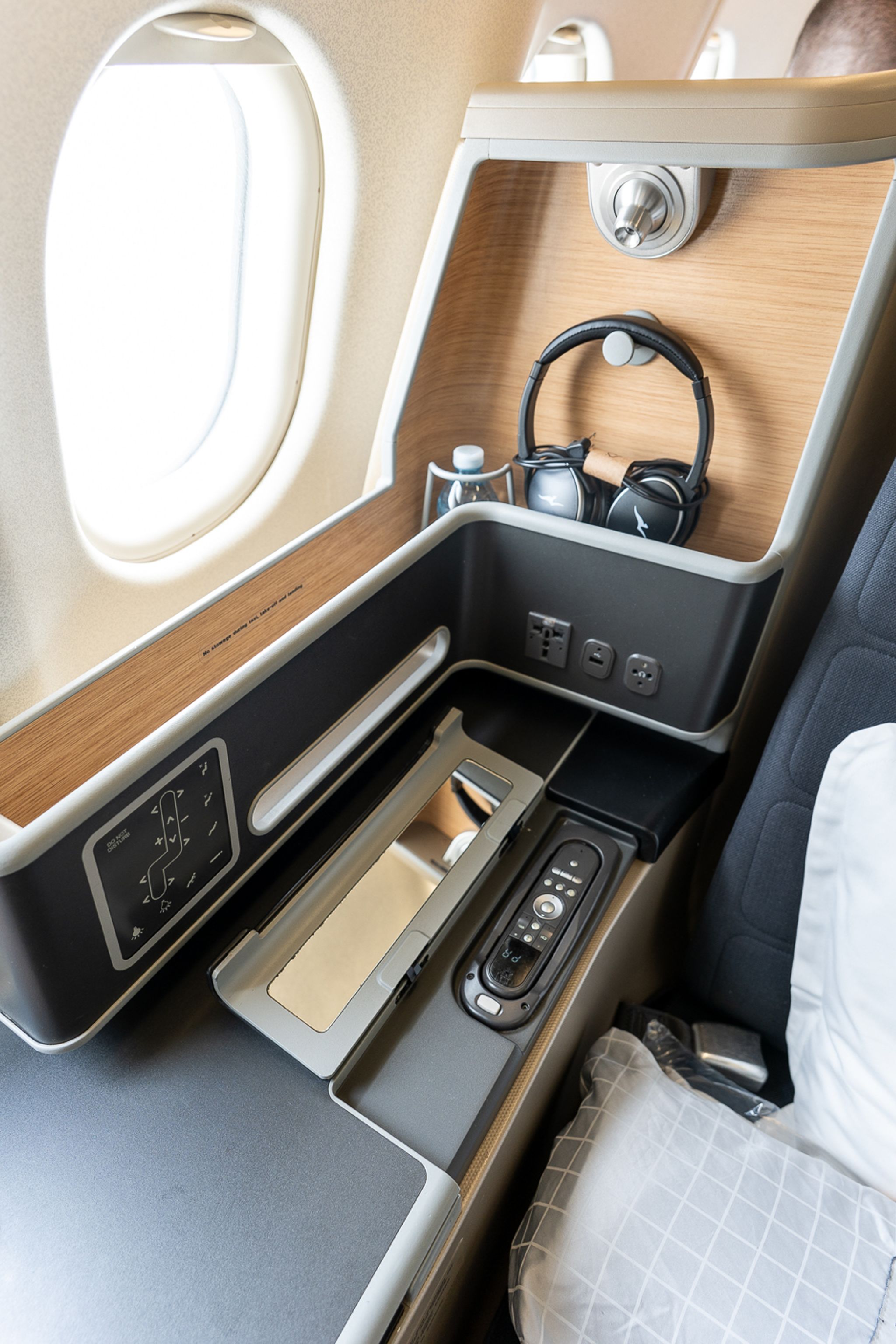 Qantas Airbus A330 Business Class Review