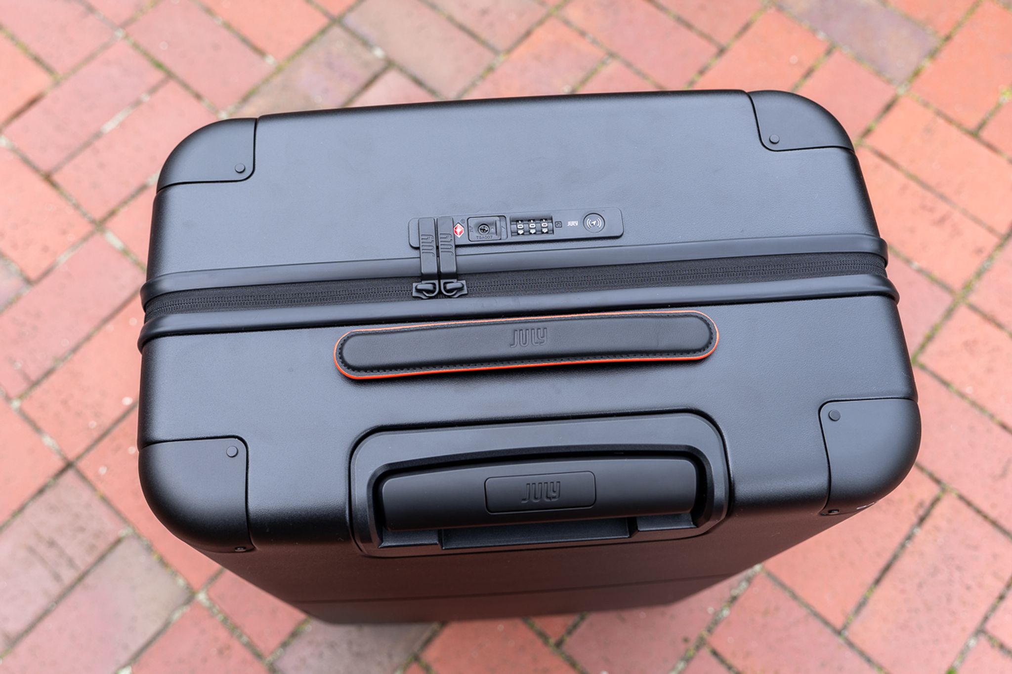 Qantas x July CaseSafe Review