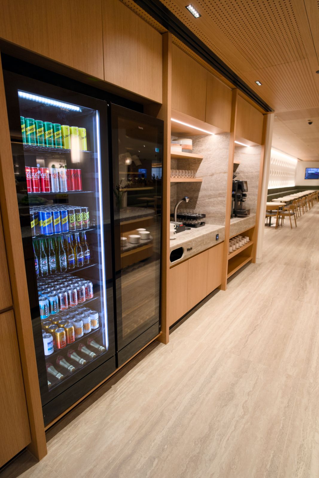Qantas Auckland International Lounge