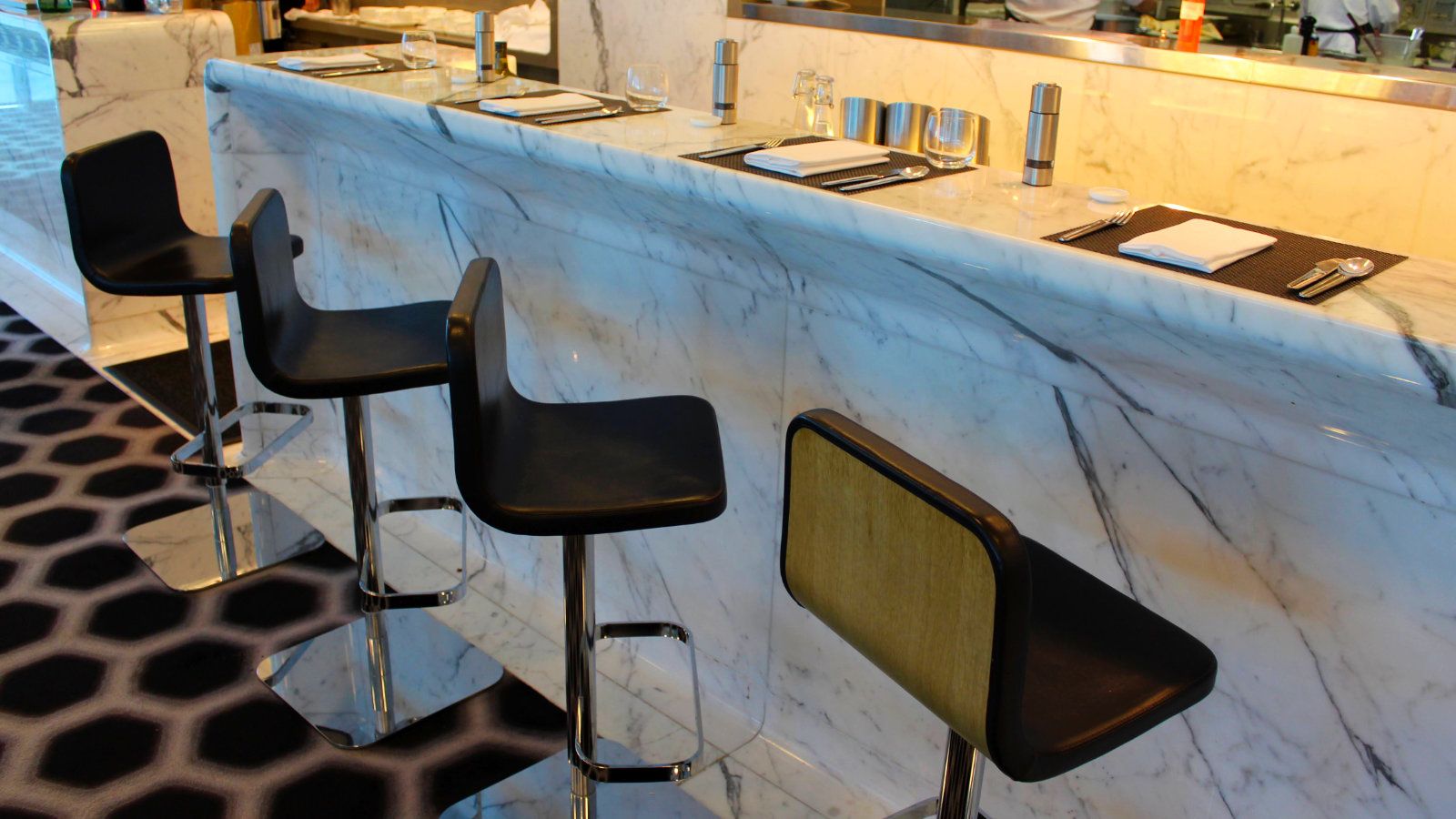 Qantas First Lounge Melbourne Review