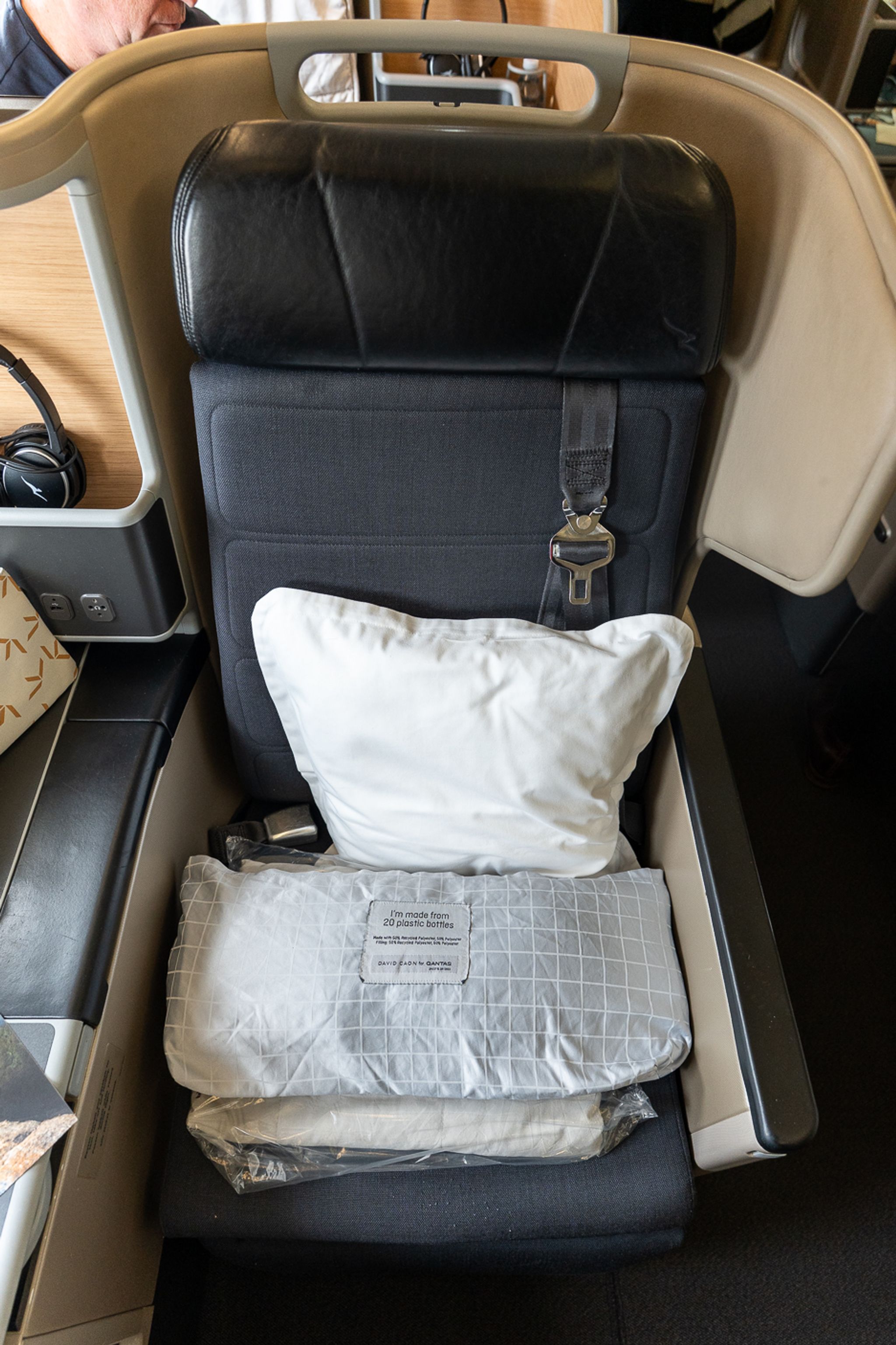 Qantas Airbus A330 Business Class Review