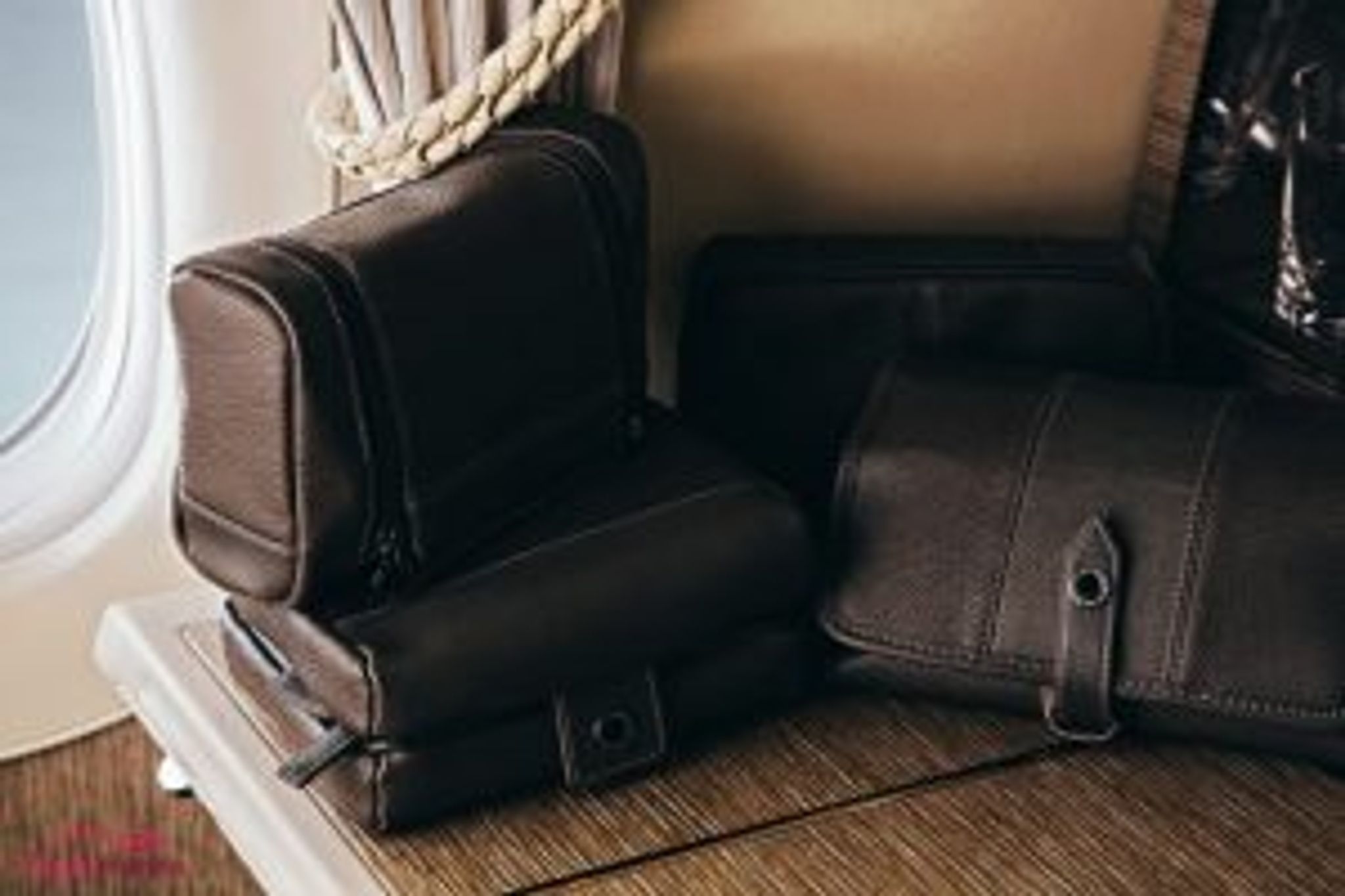 New Emirates First Class Suites B777 Amenities 2