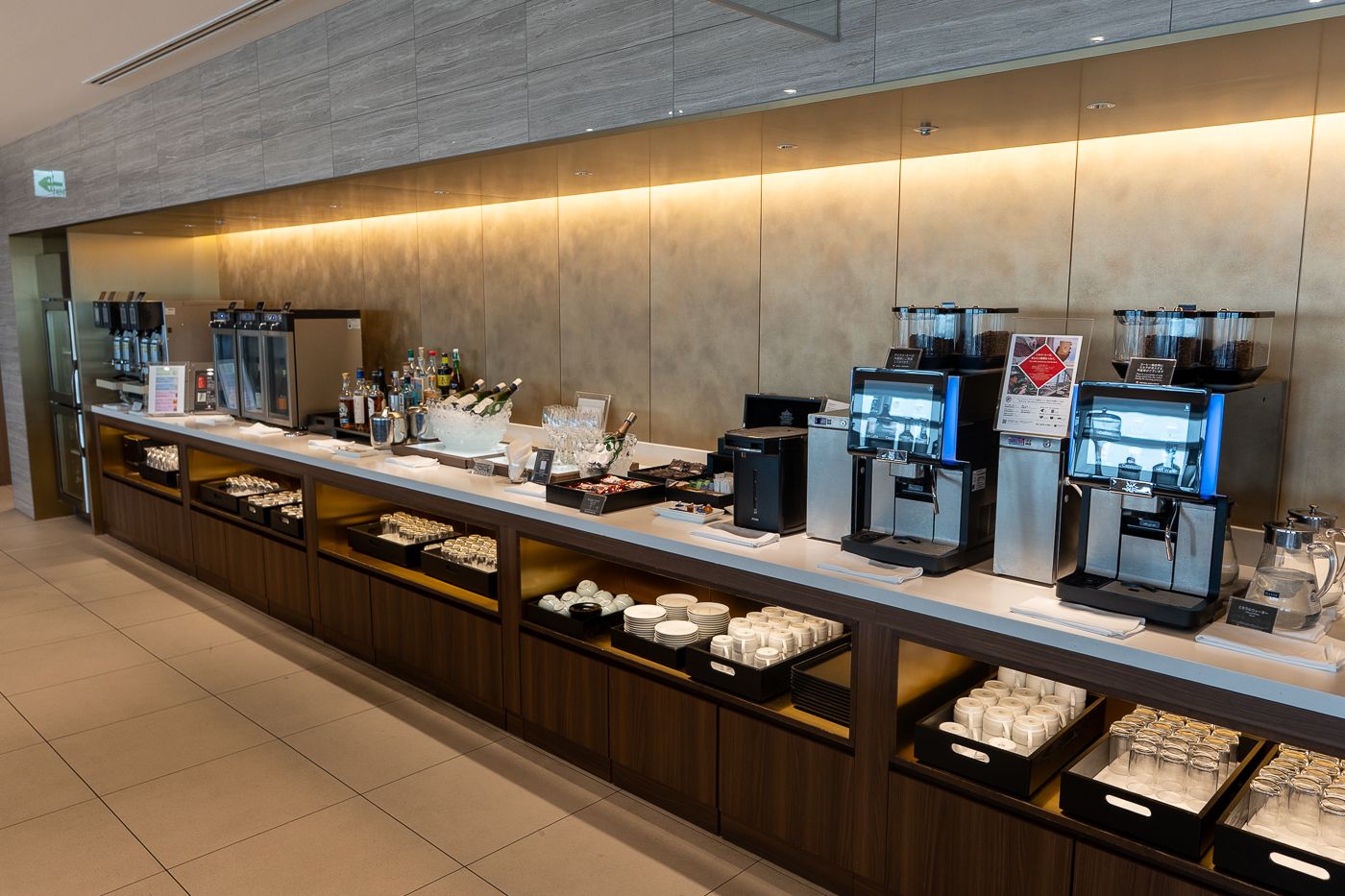 Coffee machines and drinks counter in the Japan Airlines lounge in Tokyo