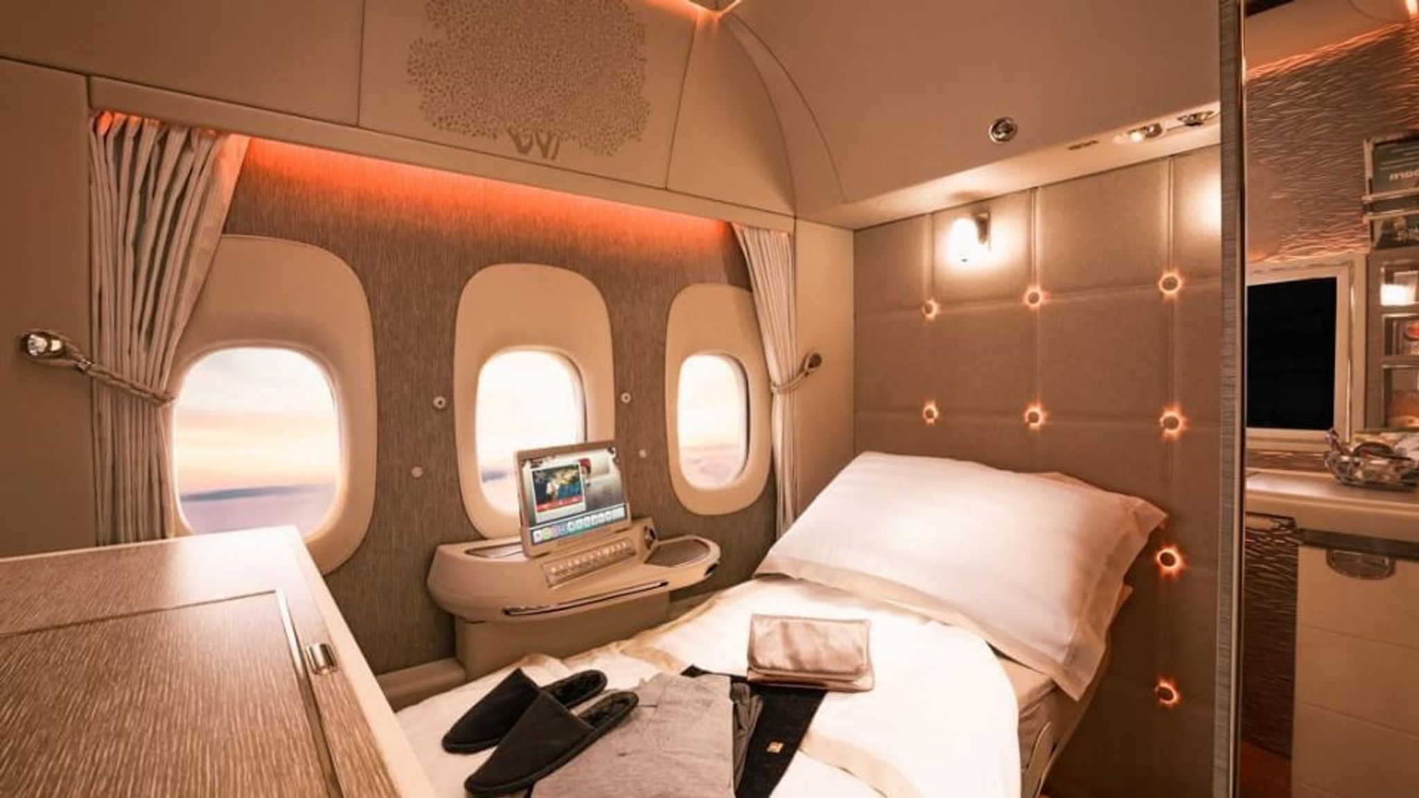 New Emirates First Class 777-300