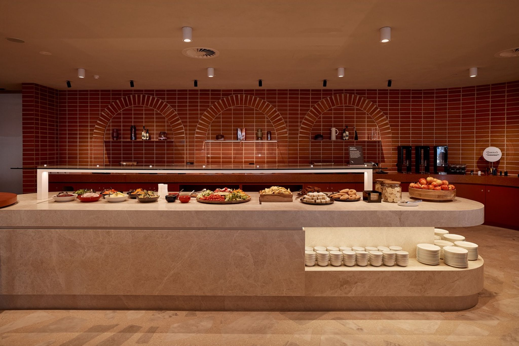 Qantas Business Lounge Adelaide food & beverage