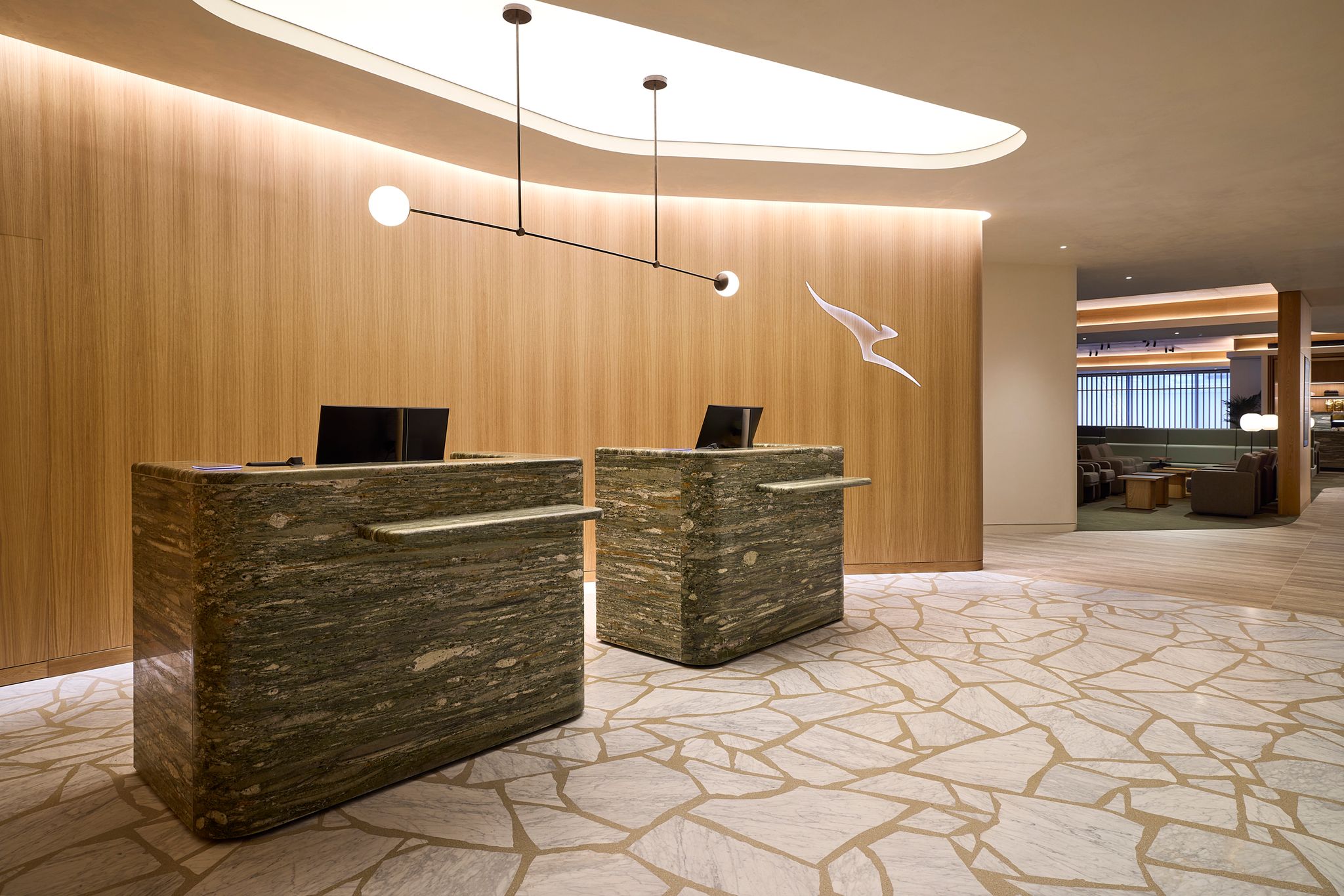 Qantas Auckland lounge