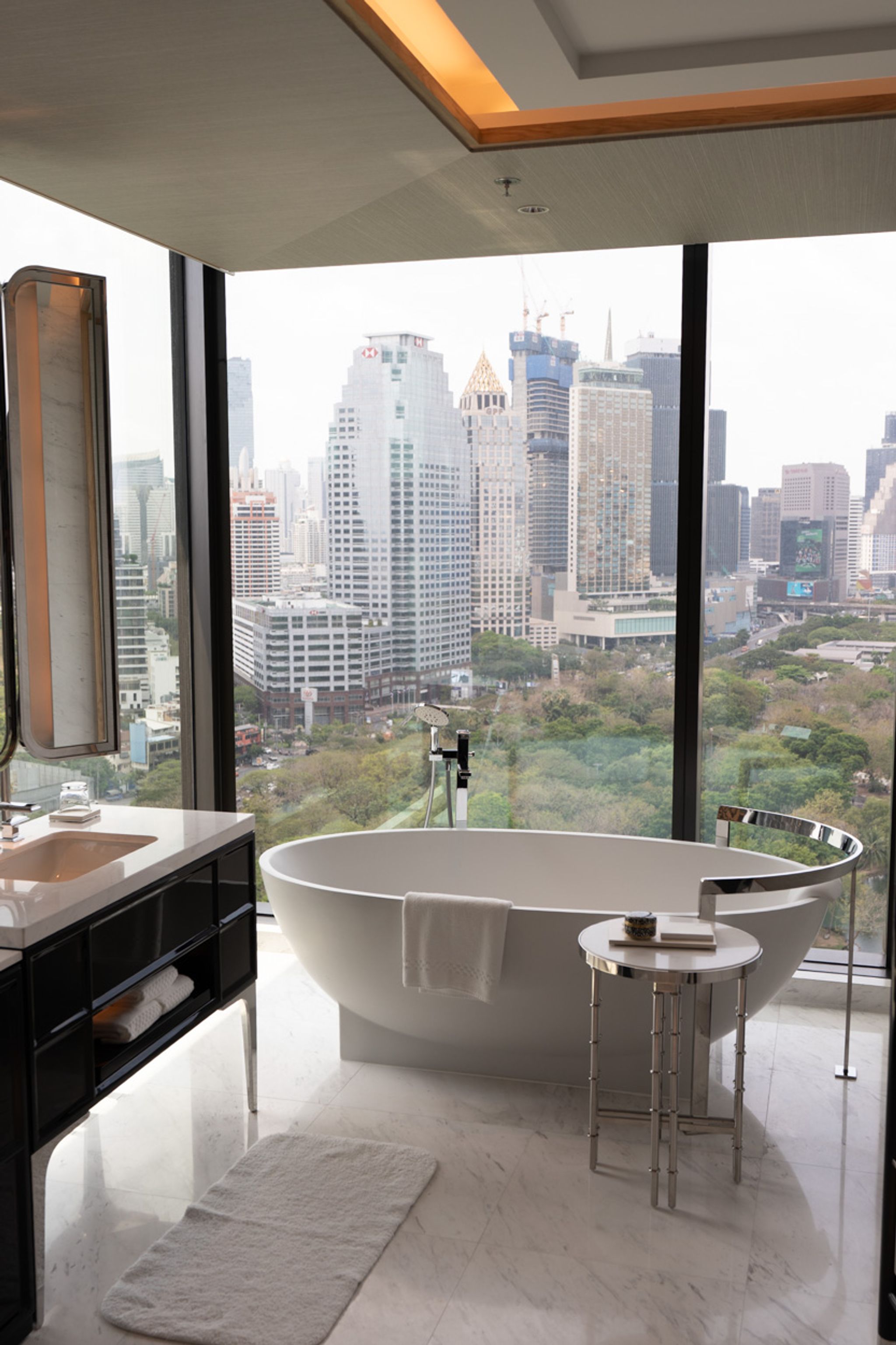 The Ritz Carlton Bangkok freestanding bath tub