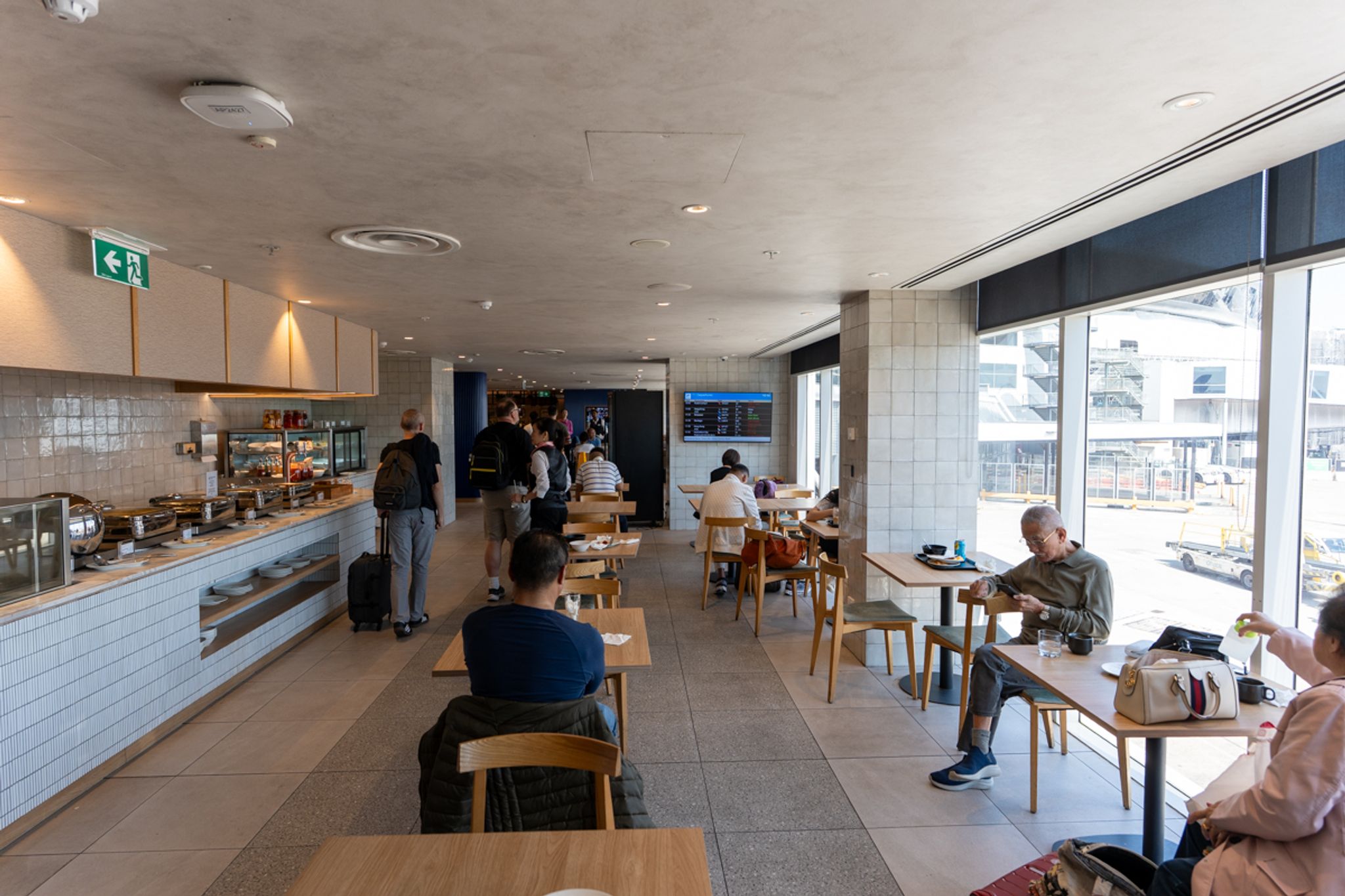 Dining area of the SkyTeam Lounge at Sydney Airport