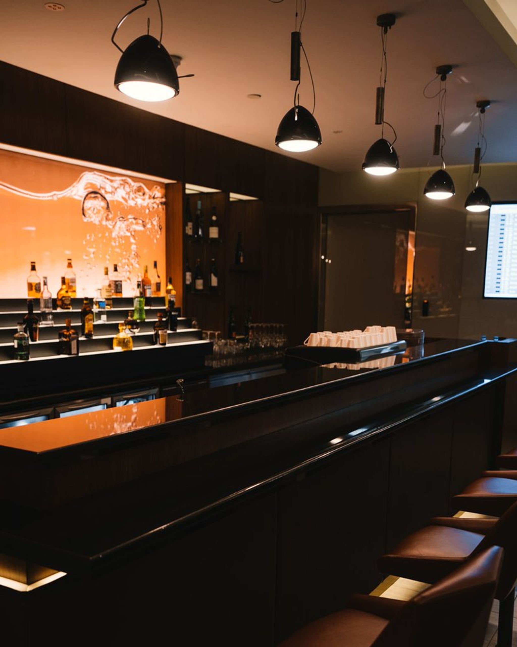 bar