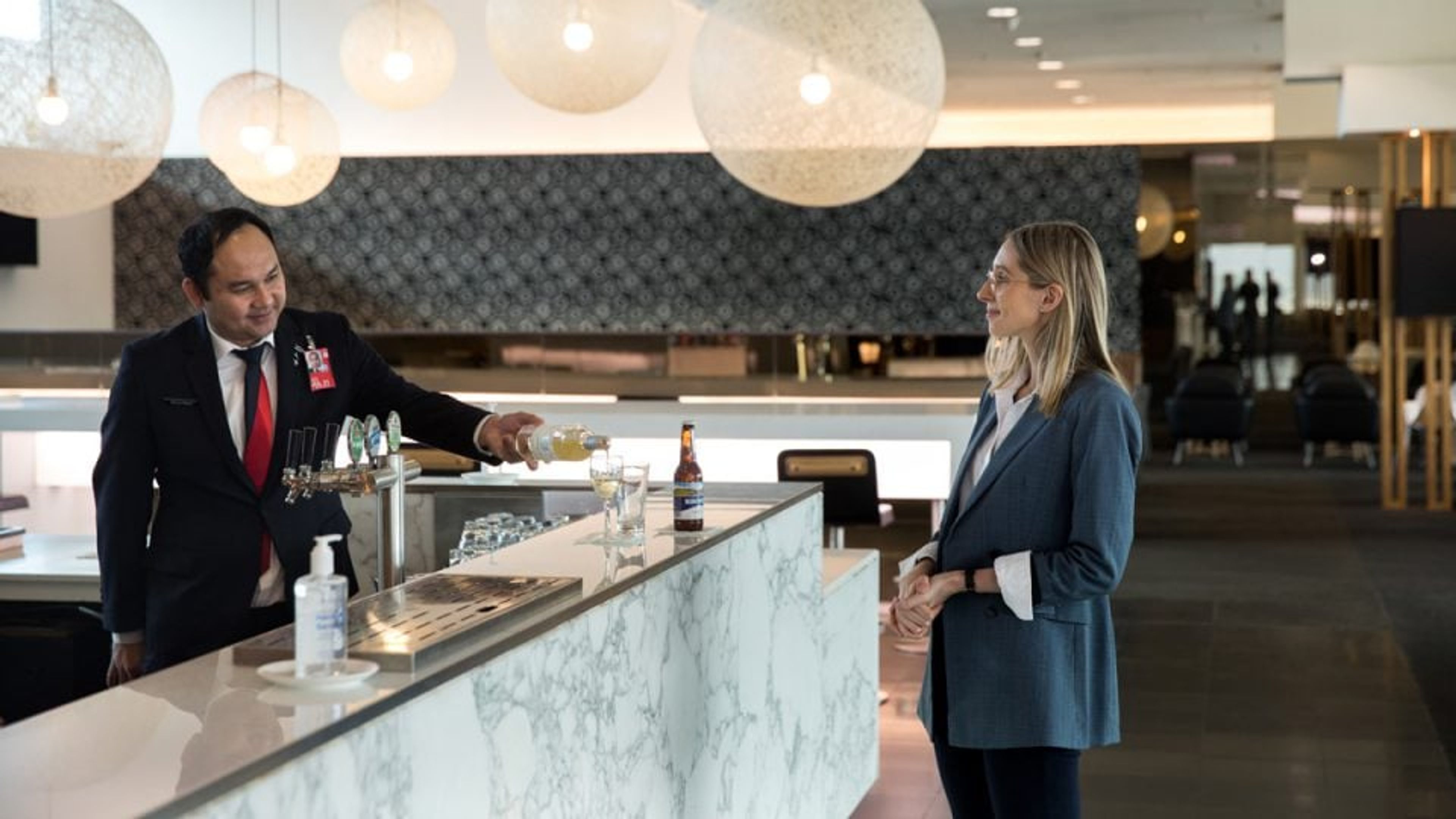 11 Qantas Lounges Will Re-Open July 1