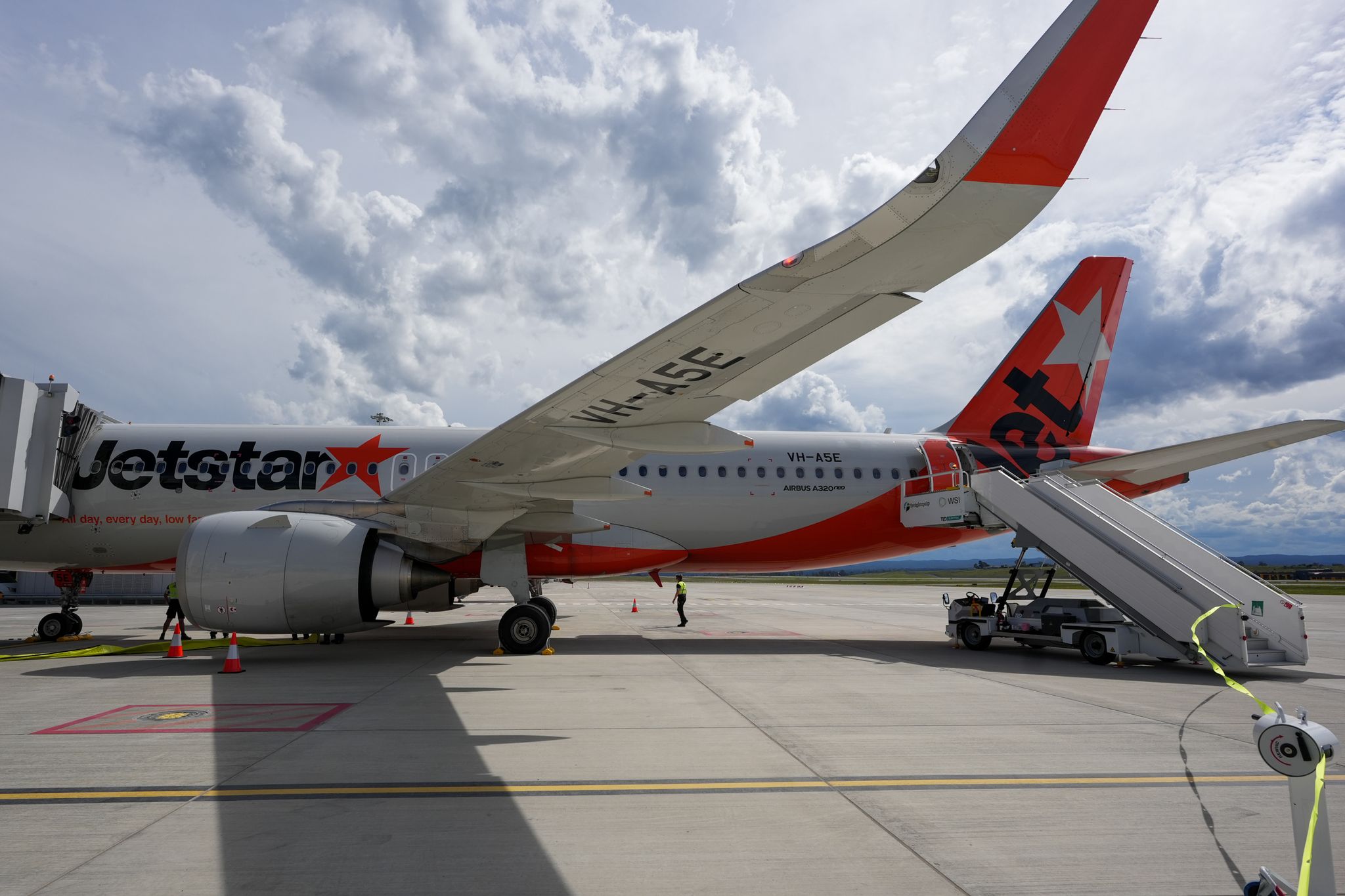 Western Sydney Airport first flight