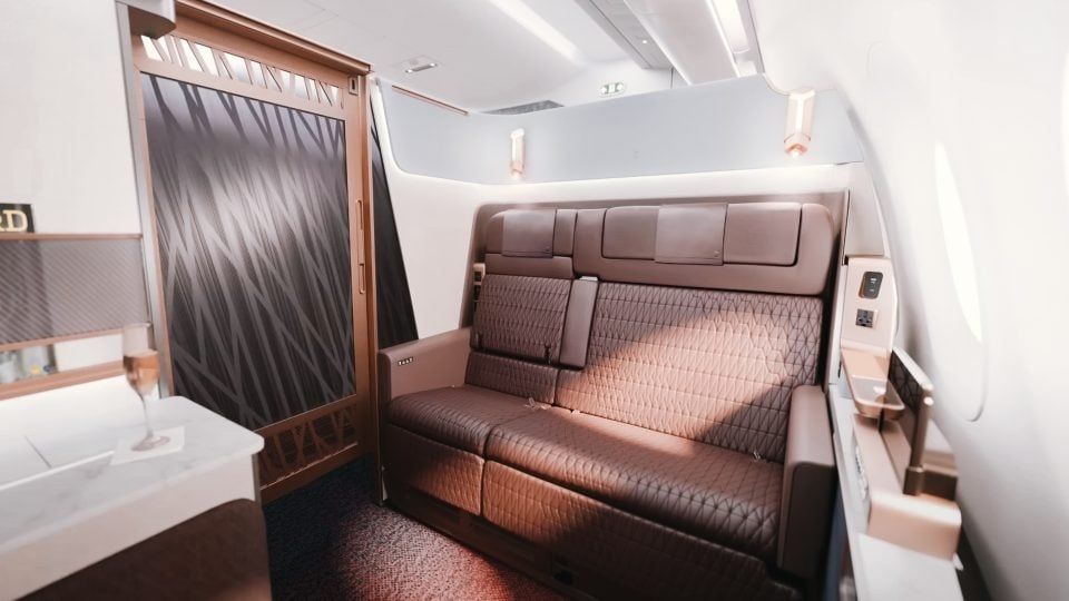Japan Airlines Unveils Luxurious A350 Suites for First and Business Class