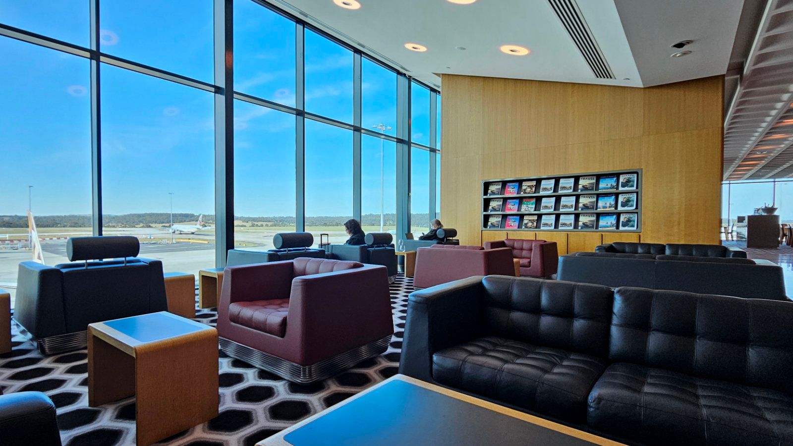 Qantas First Lounge Melbourne Review