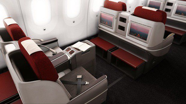 LATAM Boeing 787-9 business class seats in a 2-2-2 layout