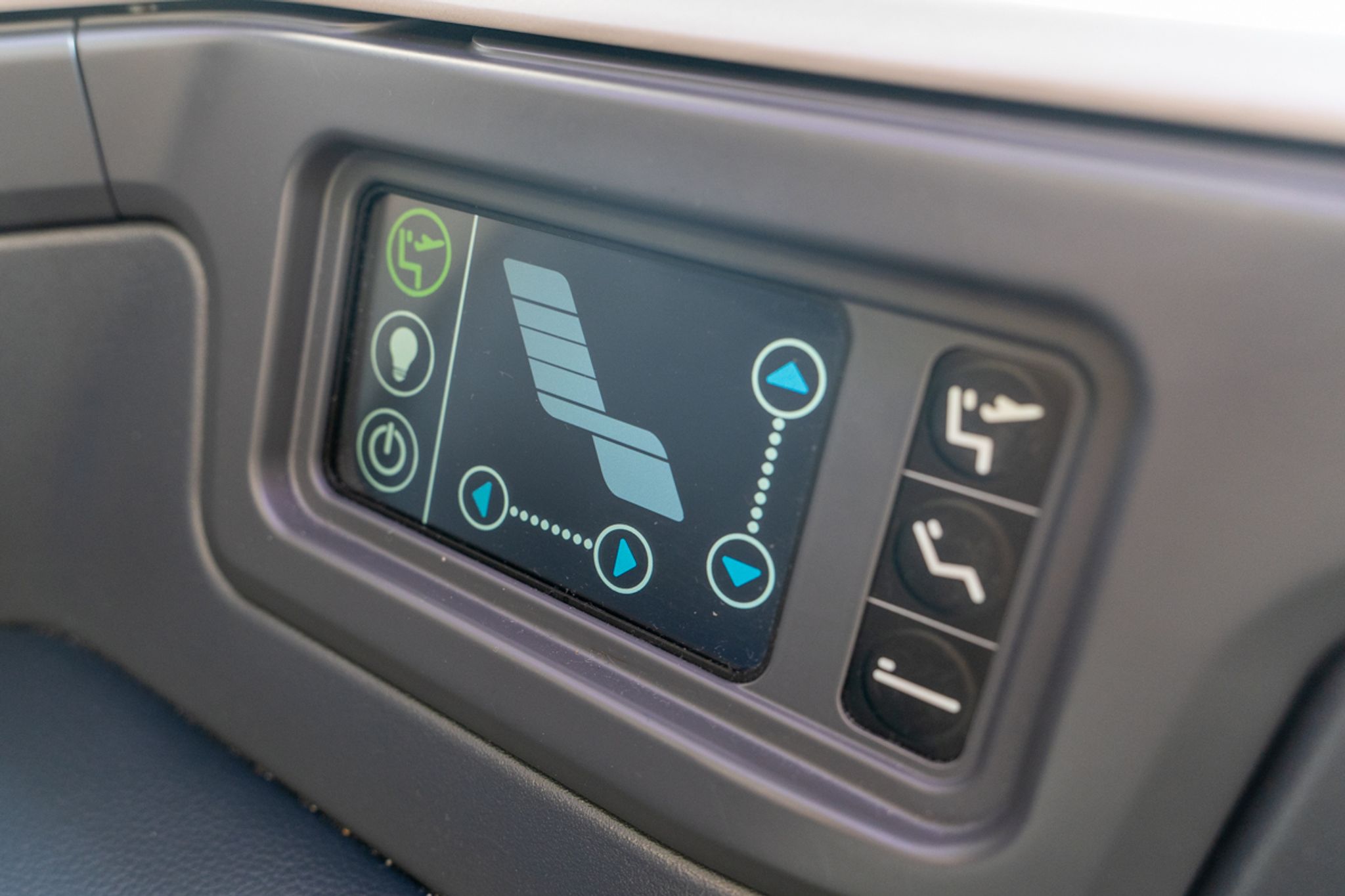 Review - Malaysia Airlines A330neo Business Class