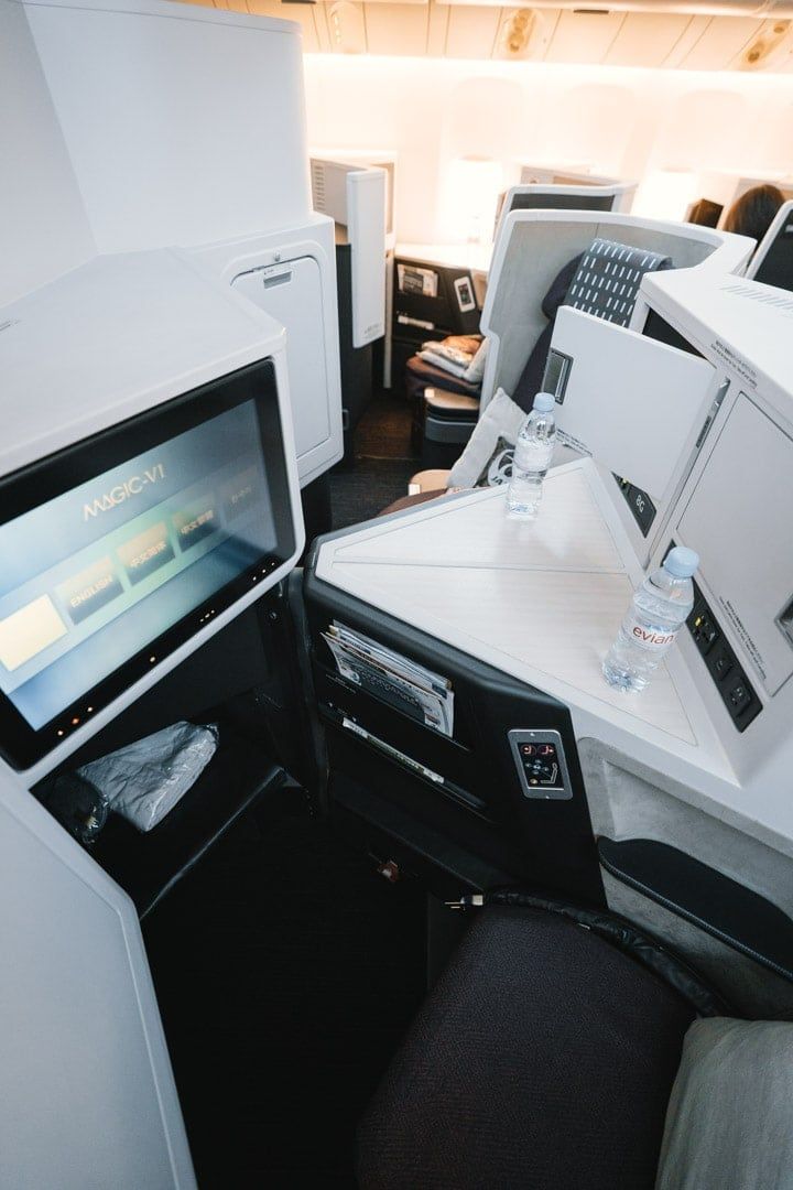 B777-200